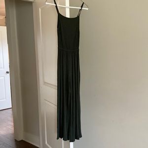 Cupcakes and cashmere wide leg jumpsuit. Olive green. Size XS.